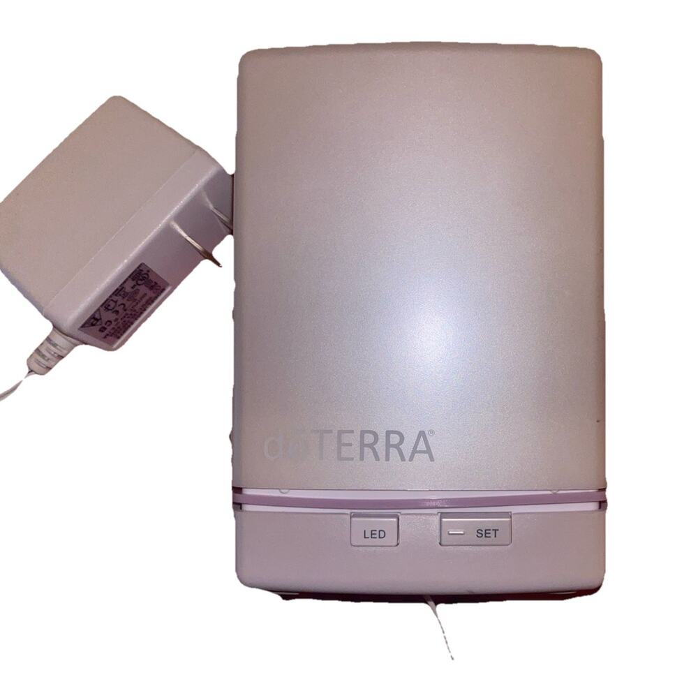 doTERRA Aroma‎ Lite Essential Oil Diffuser wtih LED Night Light - Works